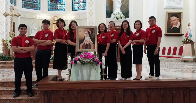 Giáo Xứ Vinh Sơn Đà Lạt: Lễ Thánh Têrêsa Giêsu – Bổn Mạng Giáo Lý Viên