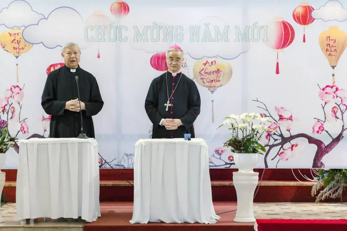 Giáo Hạt Đà Lạt Chúc Tết Đức Cha, Cha Tổng Đại Diện, Cha Quản Hạt – Mừng Xuân Sum Vầy – Tri Ân – Niềm Vui Hy vọng