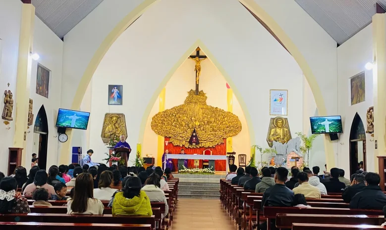 Giáo Xứ Păng Tiêng (Đà Lạt) Tĩnh Tâm Mùa Vọng 2025