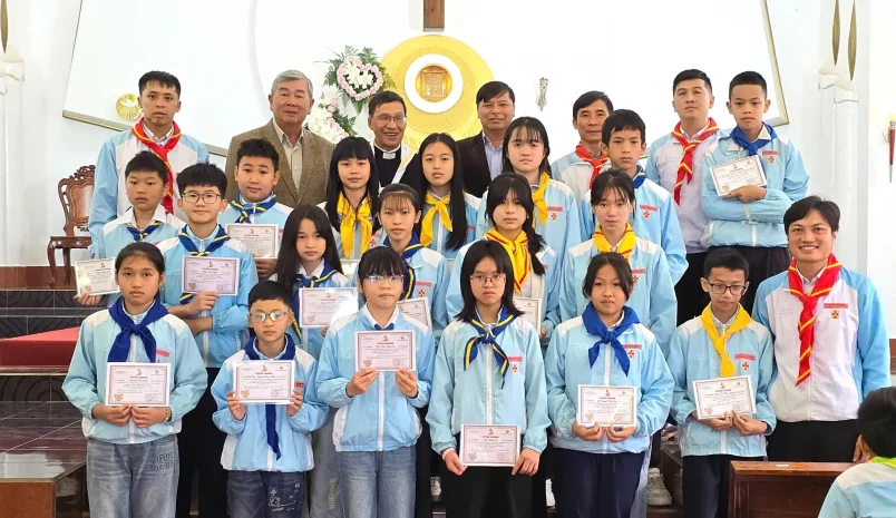Giáo Xứ Thánh Mẫu Đà Lạt: Niềm Vui Dịp Kết Thúc Năm Học Giáo Lý 2024-2025