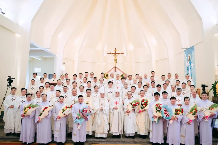 Thánh lễ Tạ ơn Ngân khánh Linh mục – Truyền chức Phó tế và Linh mục tại Đan Viện Xitô Thánh Mẫu Châu Sơn Đơn Dương
