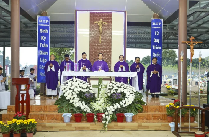 Thánh Lễ Cầu Cho Các Đẳng Linh Hồn Tại Nghĩa Trang Ba Giáo Xứ: Tùng Nghĩa – Nghĩa Lâm – Liên Khương