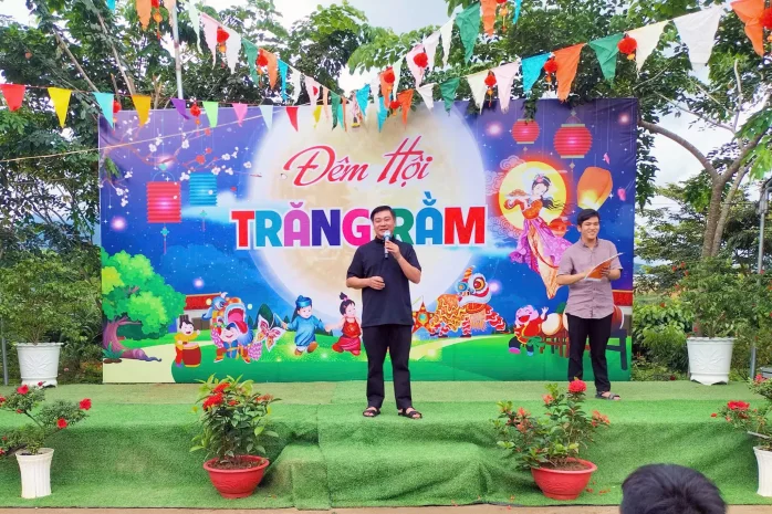 Đêm Hội Trăng Rằm tại Giáo xứ Liêng Srônh Giáo hạt Đạ Tông