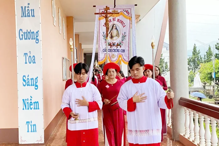 Giáo Xứ Liên Khương (Đức Trọng) Mừng Lễ Bổn Mạng Giới Hiền Mẫu