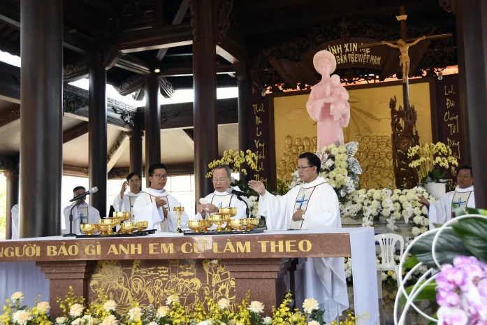 Ngày Hành Hương Đức Mẹ La Vang – Bảo Lộc