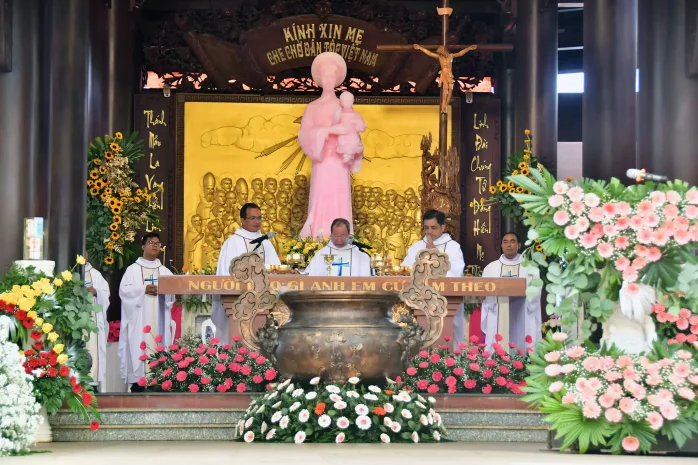 Trung Tâm Thánh Mẫu La Vang – Bảo Lộc: Thánh Lễ Hành Hương Ngày 13/7/2025