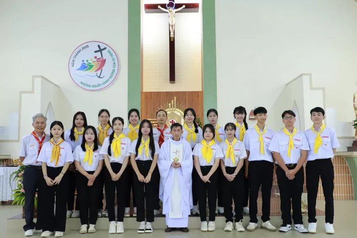 Giáo Xứ Mẹ Thiên Chúa (Bảo Lộc): Lớp Giáo Lý Bao Đồng Tuyên Xưng Đức Tin