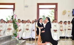 Dòng Mến Thánh Giá Đà Lạt: Thánh Lễ Tạ Ơn Hồng Ân Vĩnh Khấn Và Kỷ Niệm Khấn Dòng