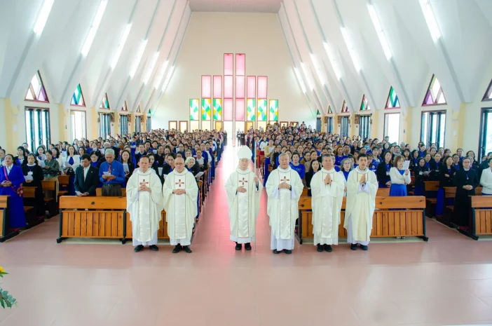 Đại Hội Hiệp Hội Tín Hữu Mến Thánh Giá Khiết Tâm Miền Đà Lạt: Sống Linh Đạo Đức Kitô Chịu Đóng Đinh Trong Sứ Vụ Môn Đệ Thừa Sai