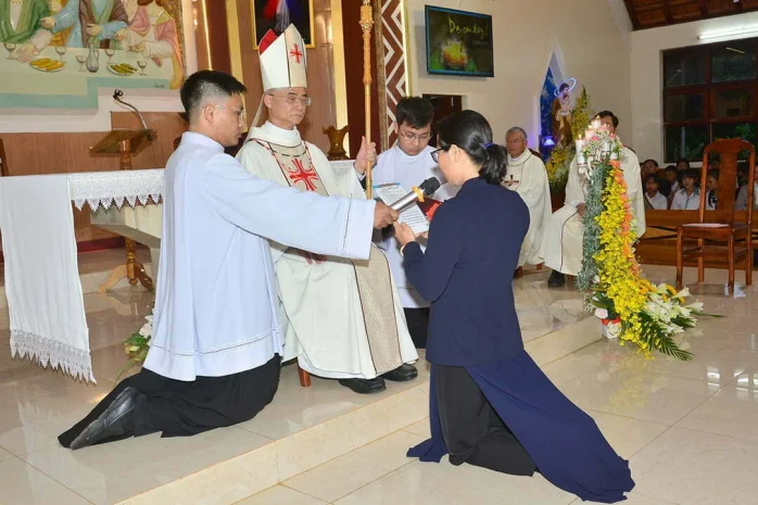 Lễ Thánh Hiến Trinh Nữ Hiệp Hội Nữ Tì Chúa Thánh Thần