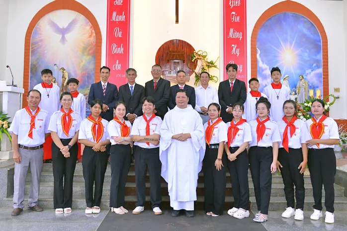 Giáo Xứ Nam Phương (Bảo Lộc): Mừng Lễ Chúa Kitô Vua Vũ Trụ – Bổn Mạng Ban Giáo Lý Đức Tin