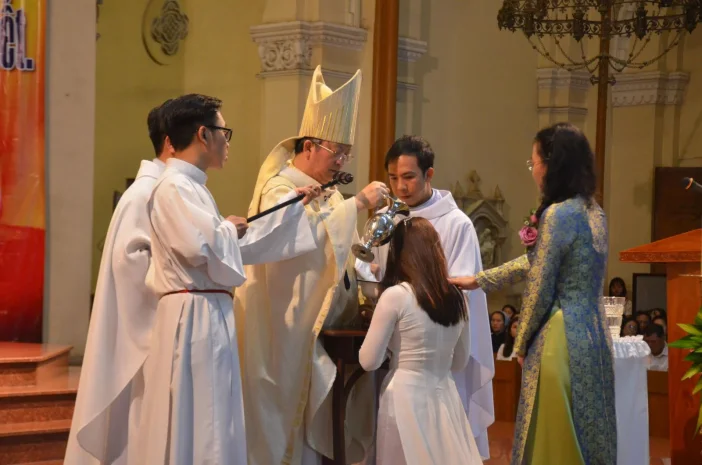 RỬA TỘI CHO NGƯỜI LƯƠNG DÂN ĐANG CÓ GIA ĐÌNH