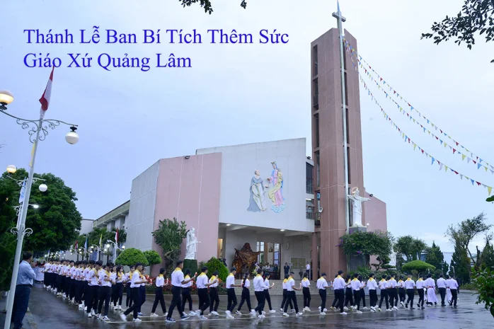 Thánh Lễ Ban Bí Tích Thêm Sức Tại Giáo Xứ Quảng Lâm Giáo Hạt Bảo Lộc