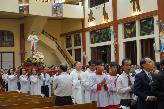 Lễ Kính Lòng Chúa Thương Xót Tại Giáo Xứ Tân Bùi (Bảo Lộc)