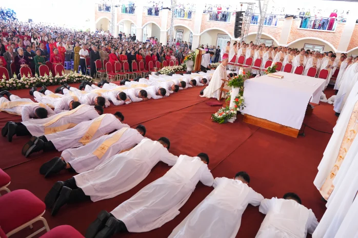 Tu Hội Truyền Giáo Vinh Sơn Hân Hoan Có Thêm 21 Linh Mục Và 9 Phó Tế