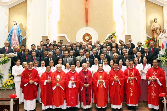 Giáo Xứ Thánh Tâm Lộc Tiến: Thánh Lễ Tạ Ơn