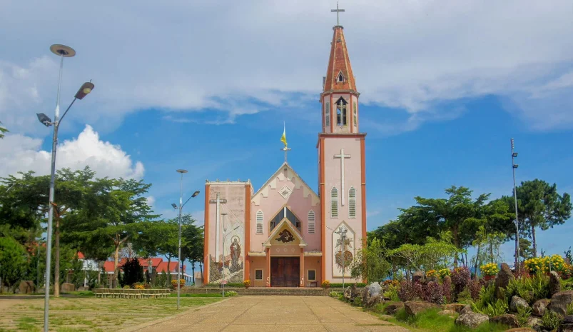 Giới Thiệu Hình Ảnh Nhà Thờ Tân Lạc – Bảo Lộc