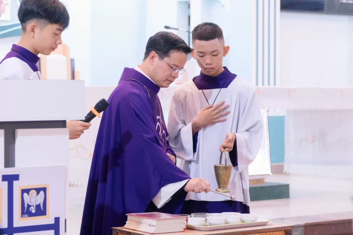 Giáo Xứ Tân Bình Khai Mạc Mùa Chay Thánh 2025