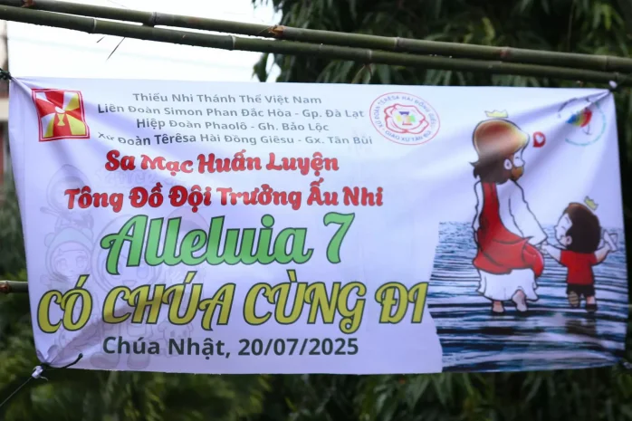 Giáo xứ Tân Bùi (Bảo Lộc): Sa mạc Huấn Luyện Tông Đồ Đội Trưởng Ngành Ấu Nhi