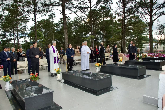 Giáo Xứ Thánh Mẫu (Đà Lạt) Tưởng Nhớ Cha Cố Phêrô Maria Mạnh Trọng Bých 30 Năm Về Với Chúa