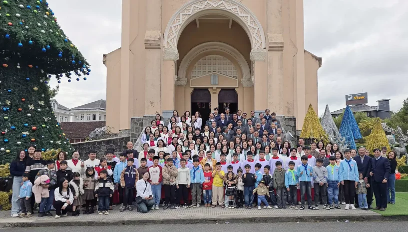 Giáo Xứ Thánh Mẫu (Đà Lạt) Hành Hương Năm Thánh 2025