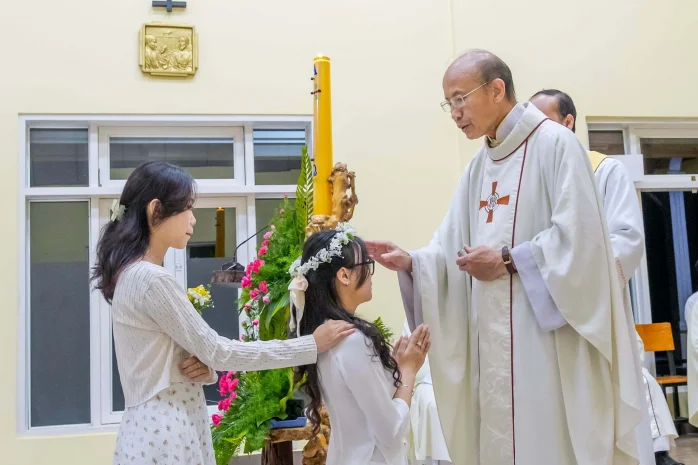 Thánh Lễ Ban Bí Tích Thêm Sức Tại Giáo Xứ Hà Đông – Giáo Hạt Đà Lạt