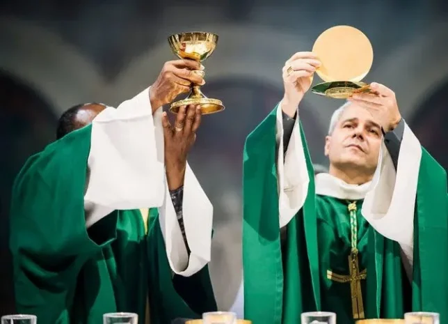 TỪ “MẦU NHIỆM” CÓ NGHĨA GÌ TRONG KITÔ GIÁO?