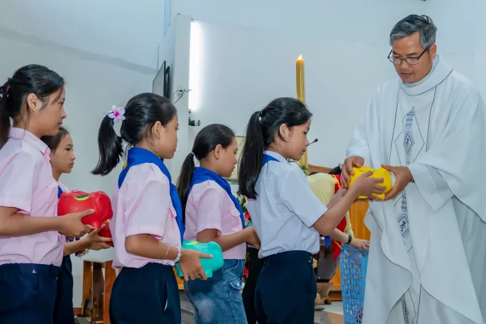 Thiếu Nhi Giáo Sở Martinô (Bảo Lộc): Những Tấm Lòng Vàng Dâng Chúa Phục Sinh