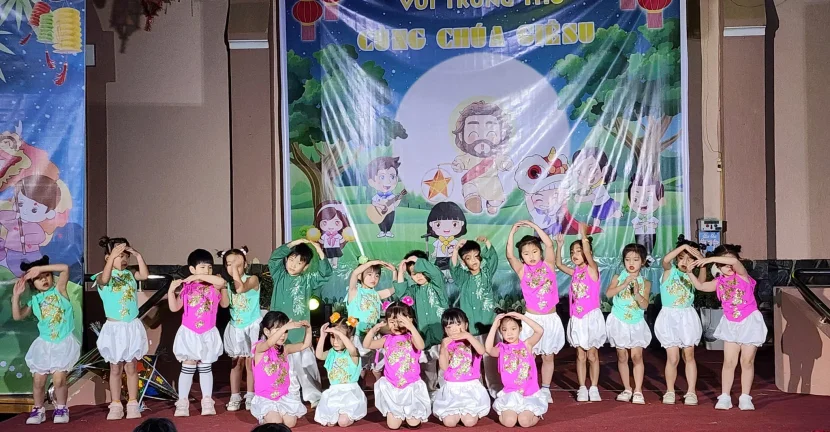 Vui Trung Thu Cùng Chúa Giêsu Tại Giáo Xứ Thánh Mẫu (Đà Lạt)