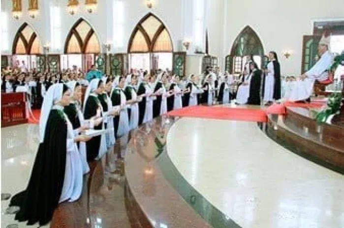 BA LỜI KHẤN CỦA NGƯỜI TU SĨ