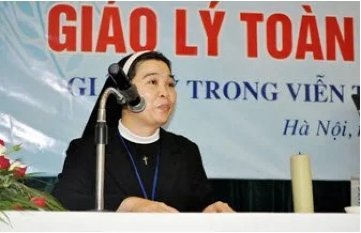 BÀI THUYẾT TRÌNH 2B: DẠY GIÁO LÝ, PHƯƠNG THẾ GIÁO DỤC VÀ CỦNG CỐ ÐỨC TIN 