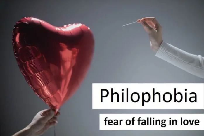 Chứng Sợ Yêu