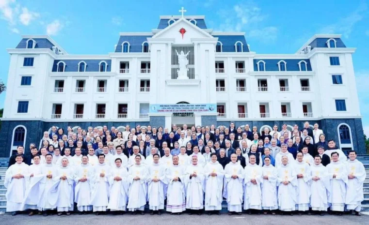 Hội nghị Liên hiệp Bề trên Thượng cấp tại Giáo phận Vinh