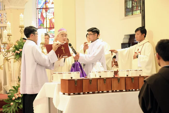 Nhà Thờ Chính Tòa Đà Lạt: Thánh Lễ Truyền Dầu Năm Thánh 2025