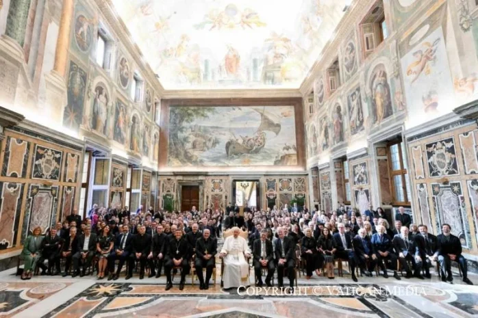 DIỄN VĂN ĐỨC THÁNH CHA DÀNH CHO CÁC NGHỆ SĨ HÀI NĂM 2024