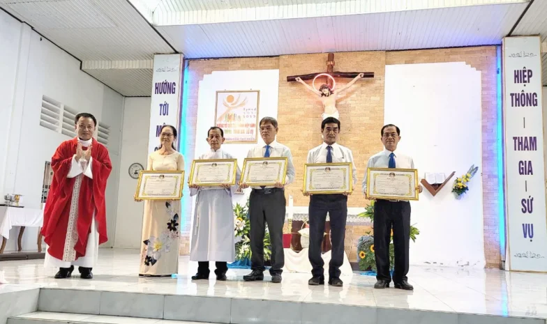 Nhậm Chức hay Nhận Chức?