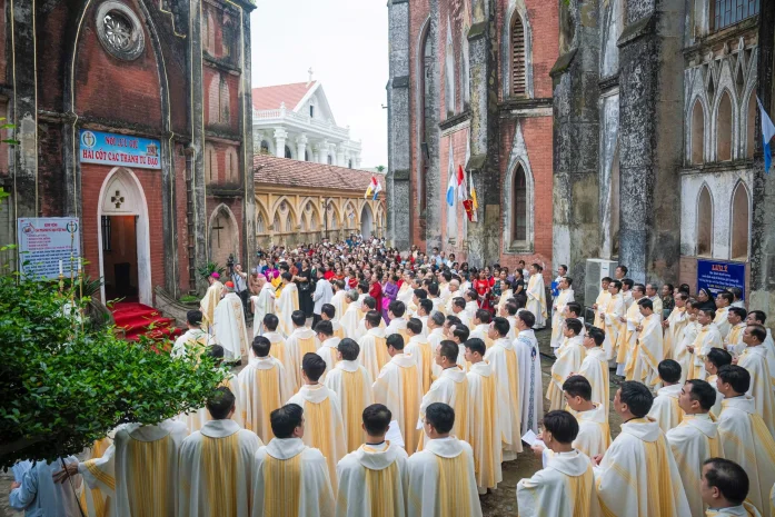 Nâng Sở Kiện thành Trung tâm Hành hương toàn quốc kính Các Thánh Tử Đạo Việt Nam