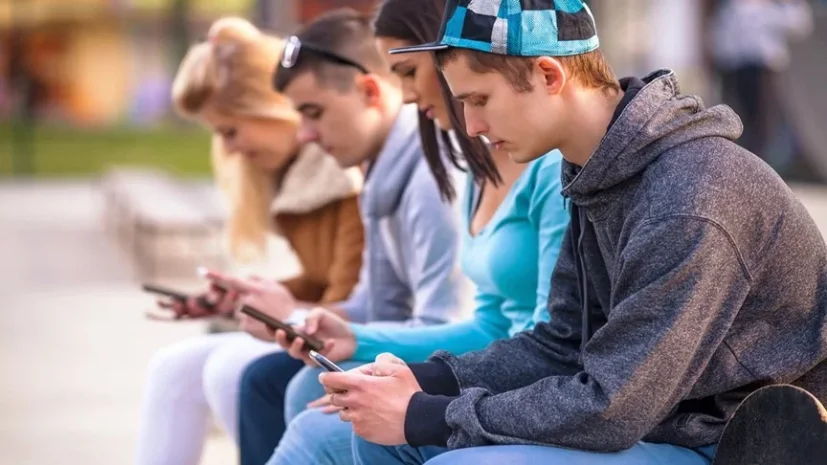 Mạng Xã Hội làm mờ ký ức và phá hủy đời tư: quan điểm từ các chuyên gia