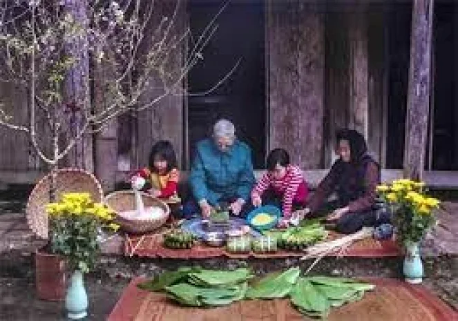 Tại sao lại phải ‘Về Quê’ để ‘Ăn Tết’