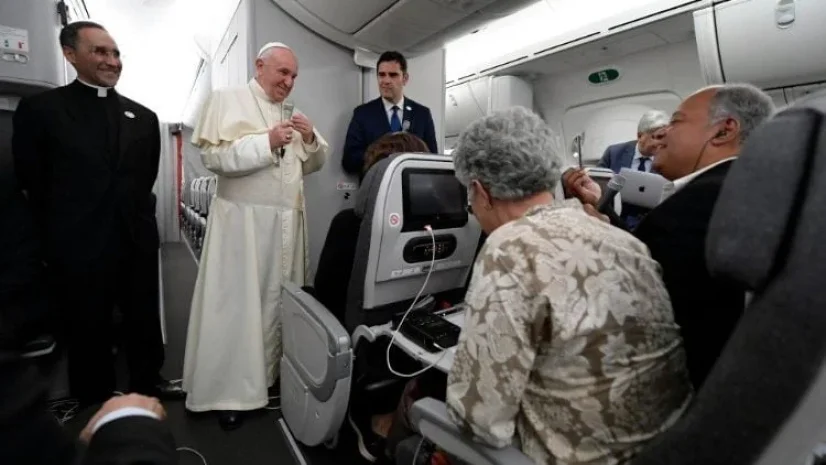 Trả lời phỏng vấn của ĐTC với các nhà báo trên chuyến bay trở về từ Panama