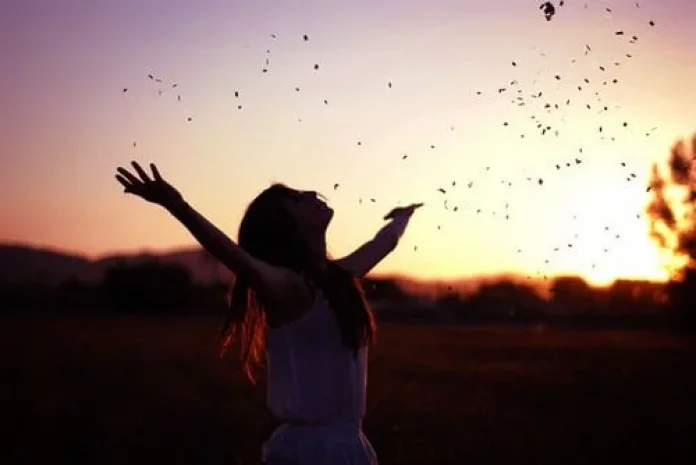 Tự Nhiên Với Siêu Nhiên Trong Đời Sống Con Người