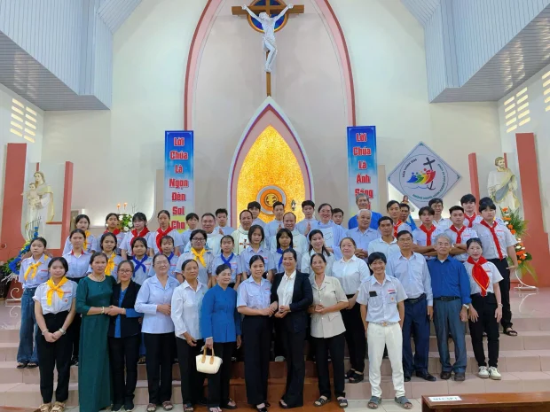 Giáo Hạt Madaguôi Kết Thúc Khóa Học “Lời Chúa Và Sứ Vụ Loan Báo Tin Mừng”